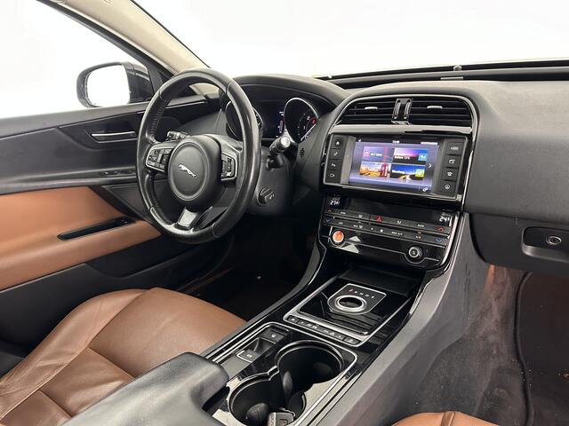 Jaguar XE 2.0 D Pure Aut. *FULL-LEATHER | NAVI-FULLMAP | COMFORT-SEATS | CAMERA | ECC | PDC | CRUISE | 17''ALU*