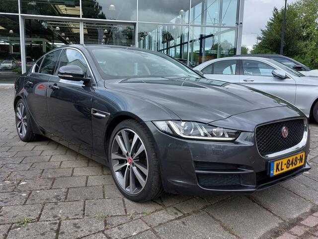 Jaguar XE 2.0 D 163pk Automaat Portfolio Premium Business Pack | Origineel NL | Navi | Bi-Xenon | Clima | Cruise | Leder+Verwarmd+Elek.Verstel | Pdc V+A+Camera | Rijstrook+Licht+Regensensor | 19''lm