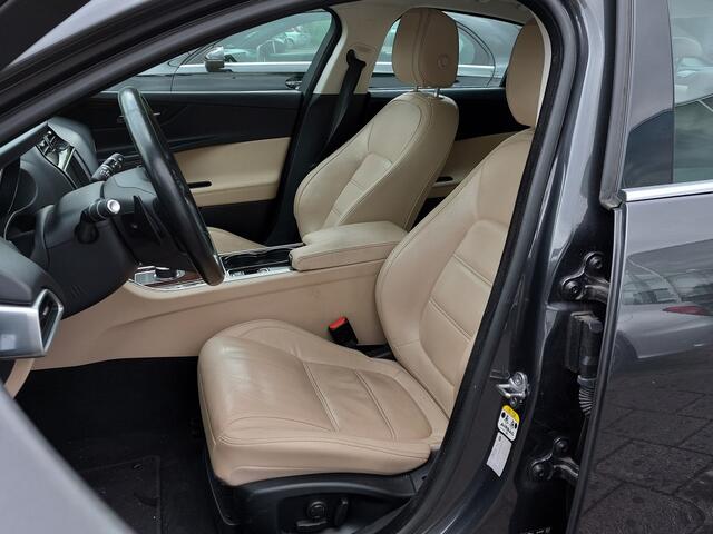 Jaguar XE 2.0 D 163pk Automaat Portfolio Premium Business Pack | Origineel NL | Navi | Bi-Xenon | Clima | Cruise | Leder+Verwarmd+Elek.Verstel | Pdc V+A+Camera | Rijstrook+Licht+Regensensor | 19''lm