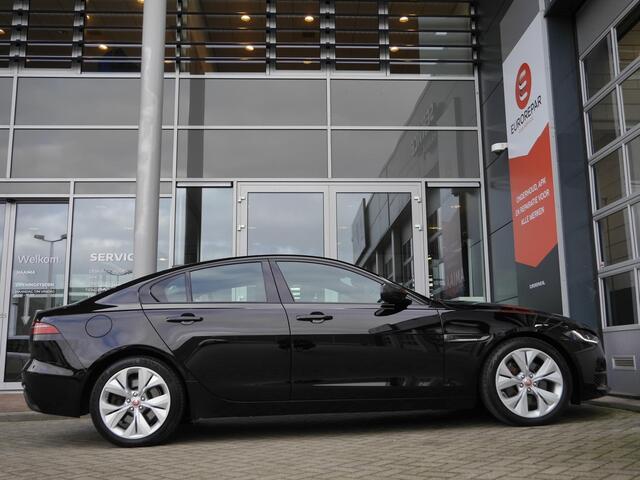 Jaguar XE 2.0 P250 SE | 1800 KG trekgewicht | Apple carplay/Android auto | Camera | Stoelverwarming | Climate control | Cruise control | Keyless entry en start | Lederen bekleding | Elektrisch verstelbare voorstoelen