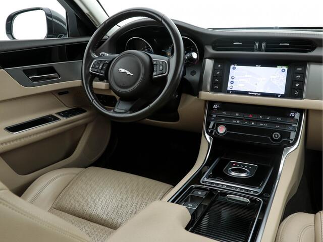 Jaguar XF 2.0D Portfolio Premium-Business-Pack Aut *WINDSOR-FULL-LEATHER | BI-XENON | NAVI-FULLMAP | MERIDIAN-SURROUND | SHIFT-PADDLES | LANE-ASSIST | CRUISE | CAMERA | COMFORT-SEATS | 17"ALU*