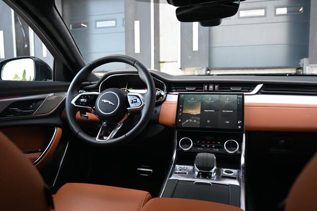 Jaguar XF Sportbrake 2.0 P300 AWD R-Dynamic HSE