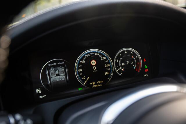 Jaguar XF 3.0 Portfolio , Panoramadak, Trekhaak, Meridian, HUD, Vol!