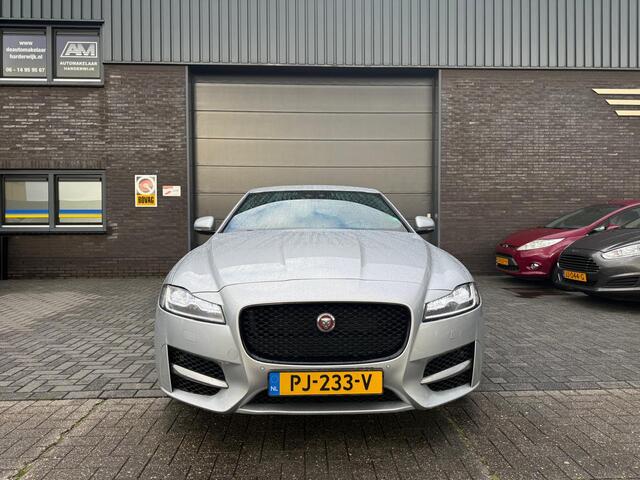 Jaguar XF 2.0d Portfolio | 2E EIGENAAR | 12MND GARANTIE | DEALER ONDERHOUDEN | LED | AUTOMAAT | CARPLAY | NAVI | LEDER | MERIDIAN |
