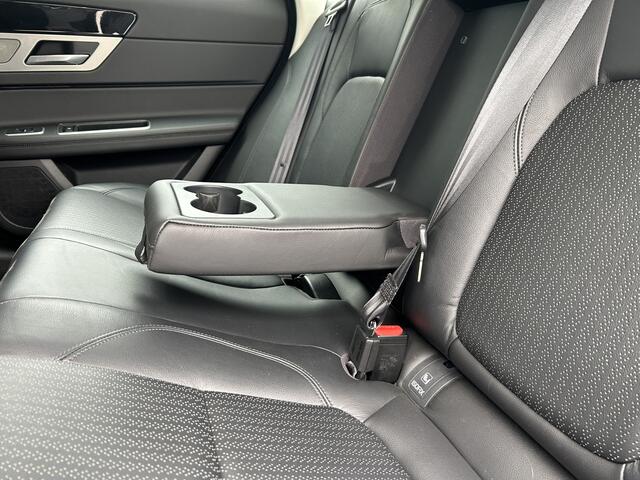 Jaguar XF 2.0 200pk Aut. Portfolio | Leder | Camera | 20'' Diamond Turned | 12 maanden garantie