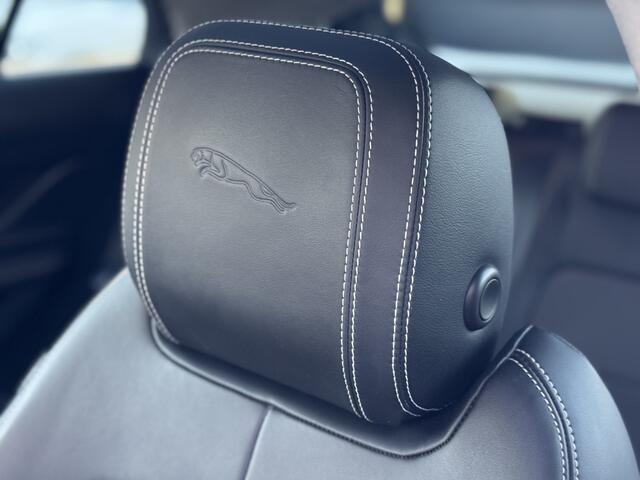 Jaguar i-Pace EV400 First Edition HSE 90 kWh | Nieuwe Accucellen | Luchtvering | 22'' | Panorama | Stoelventilatie | HUD