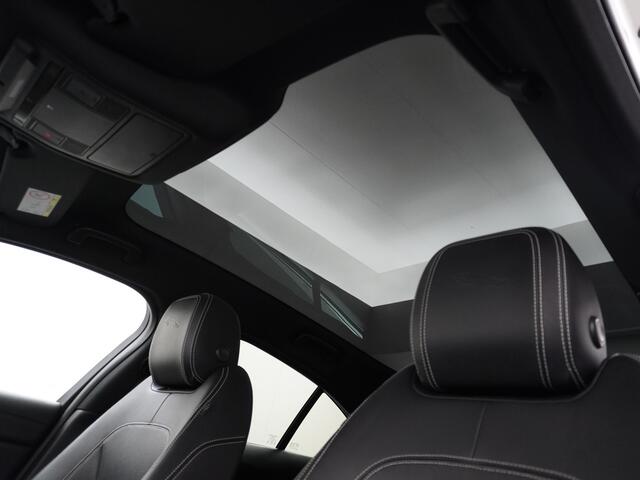 Jaguar i-Pace EV400 First Edition HSE 90kWh AWD Luchtvering Meridian®-Surround Audio Leder Memory Panoramadak 360°Camera Adap.Cruise Apple Carplay Android Auto Lmv 22" DAB Bluetooth Led Stuur-Stoel-Achterbank-Voorruitverwarming Elek.Achterklep Zeer compleet, nieuwprijs