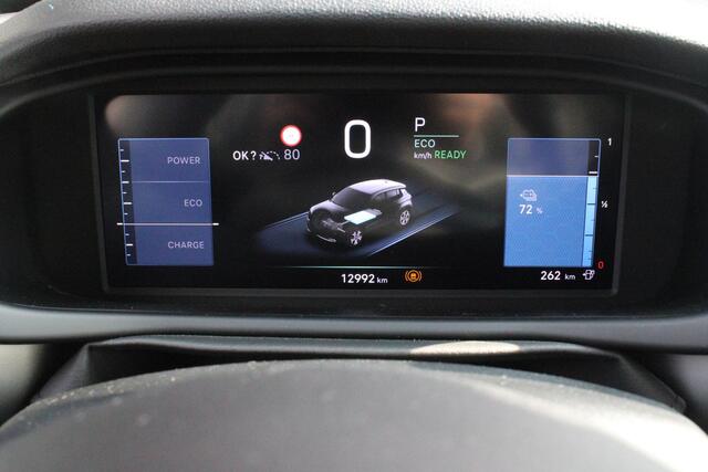 Jeep Avenger ALTITUDE 156PK 54 kWh | 3-FASE | ELEKTRISCH BEDIENBARE ACHTERKLEP | ACHTERUITRIJ CAMERA | NAVIGATIE | DRAADLOZE APPLE CARPLAY/ANDROID AUTO | ALL SEASON BANDEN | LICHTMETALEN VELGEN 17" | ADAPTIVE CRUISE CONTROL | DAB+ RADIO | DRAADLOZE TELEFOONLADER | KEY