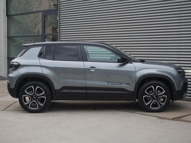 Jeep Avenger 1.2 e-Hybrid Summit