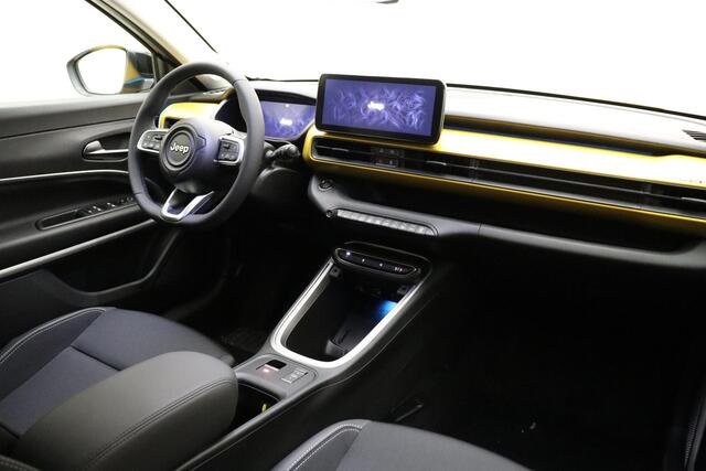 Jeep Avenger Summit 54 kWh | NIEUW | LED Projector koplampen | Navigatie | Camera | Sfeerverlichting | 18'' lichtmetalen velgen | Two-tone lak | Getint glas | Snel leverbaar!