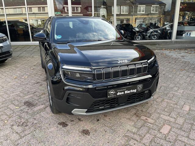 Jeep Avenger 1.2 Altitude Navi/Camera/Stoel en voorruit verwarming.