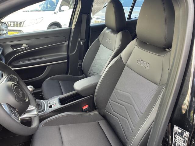 Jeep Avenger 1.2 Altitude Navi/Camera/Stoel en voorruit verwarming.