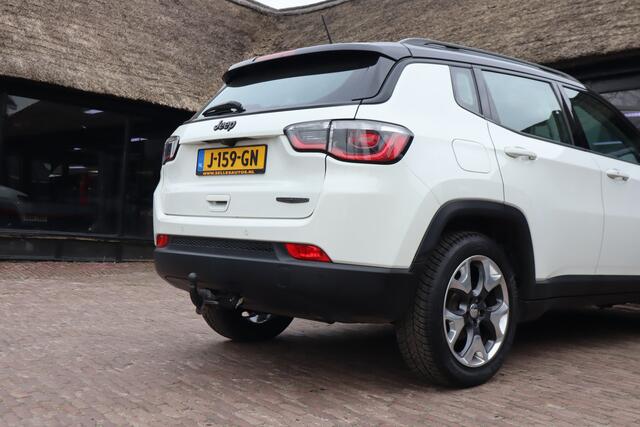 Jeep COMPASS 1.3T Night Eagle Liberty Edition | Trekhaak | Automaat | Apple Carplay & Android Auto | Navigatie | Camera | Keyless