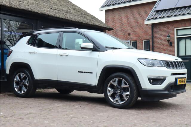 Jeep COMPASS 1.3T Night Eagle Liberty Edition | Trekhaak | Automaat | Apple Carplay & Android Auto | Navigatie | Camera | Keyless