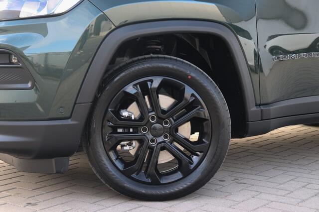 Jeep COMPASS 4xe 240 PK Hybrid North Star | Pano | Safety | Winter | 18"