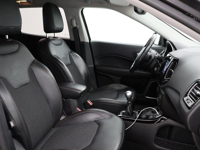Jeep COMPASS 2.0 MULTIJET DIESEL 4X4 LIMITED + 1900 KG TREKHAAK | APPLE CARPLAY