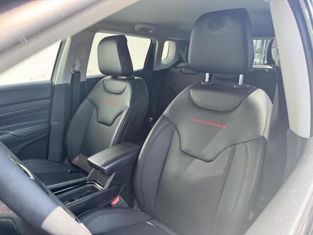 Jeep COMPASS 4xe 240 Plug-in Hybrid Electric Trailhawk | Apple Carplay | Lederen bekleding | Meer foto's volgen