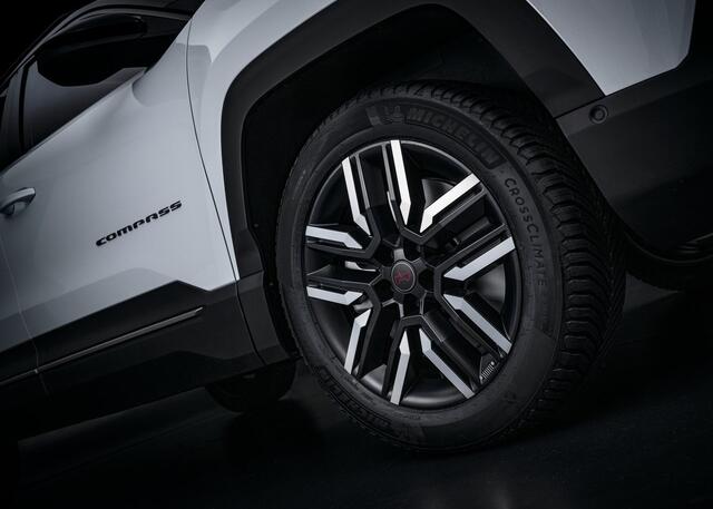 Jeep COMPASS 1.2 e-Hybrid 145 First Edition NIEUWE MODEL! - NU TE BESTELLEN - 8 JAAR GARANTIE