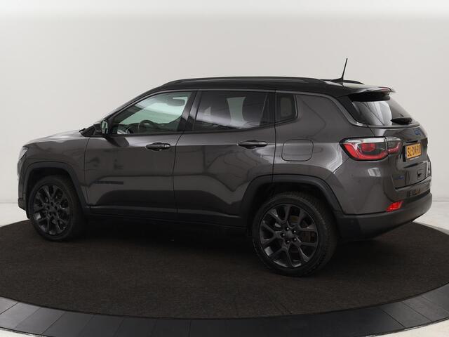 Jeep COMPASS 4xe 240 Plug-in Hybrid Elecrtic S | Stoelventilatie | Leder | Camera | Carplay | Keyless | Stoel & stuurverwarming | Navigatie | Xenon | 19'' lichtmetalen velgen | PHEV