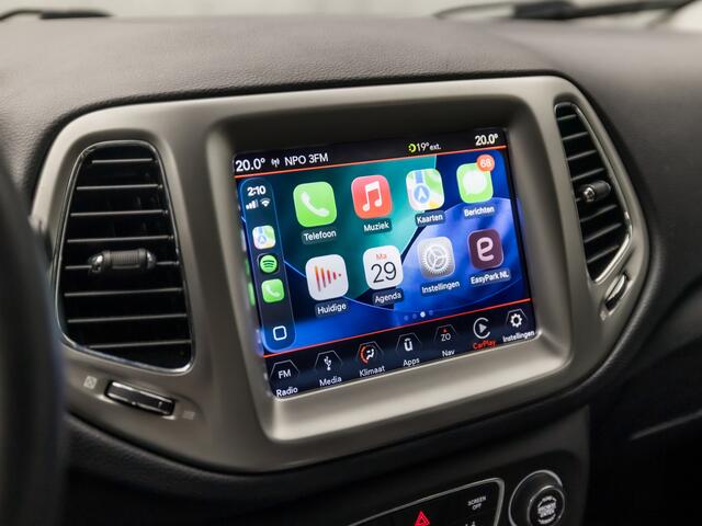 Jeep COMPASS 1.4 MultiAir Longitude Black Sport 141Pk (APPLE CARPLAY, GROOT NAVI, CLIMATE, CAMERA, LEDER, SPORTSTOELEN, LANE ASSIST, PARKEERSENSOREN, CRUISE, NIEUWSTAAT)