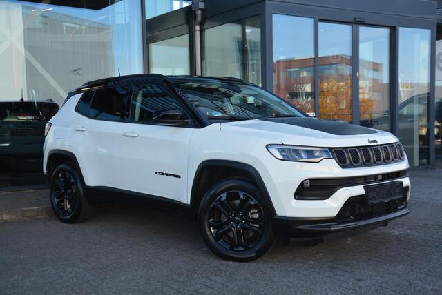 Jeep COMPASS 4xe 240 Plug-in Hybrid Electric Upland | Winter pack | Led | Slechts