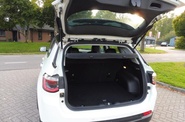 Jeep COMPASS 1.3T Night Eagle Liberty Edition in nieuwstaat navi camera