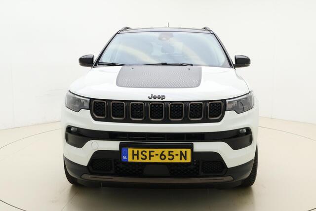 Jeep COMPASS 4xe 240 Plug-in Hybrid Electric S Automaat | Navigatie | Lederen bekleding | Camera | Keyless | Zwart dak | Dakrails | Lichtmetalen velgen black | Climate control