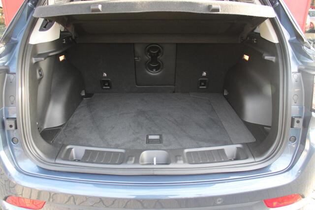 Jeep COMPASS 4xe 240PK Plug-in Hybrid ELECTRIC S | PANORAMSICH SCHUIF/KANTEL DAK | STOEL/STUUR VERWARMING | ALL SEASON BANDEN | 19" LICHTMETALEN VELGEN "GLOSSY BLACK" | ELEKTRISCH BEDIENBARE BESTUURDERSSTOEL | LEDEREN BEKLEDING | ADAPTIVE CRUISE CONTROL | NAVIGATIE | 