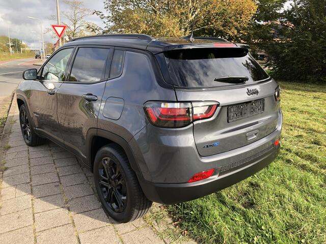 Jeep COMPASS 4xe 240 Plug-in Hybrid Electric Upland NAVI|CLIMATE|APPLE/ANDROID|CAMERA|STOELVERWARMING|18"