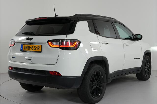 Jeep COMPASS 4xe 240 pk PHEV Upland | Stl. verw. | Camera | Carplay | Adaptieve Cruise | Lane assist | El. achterklep |