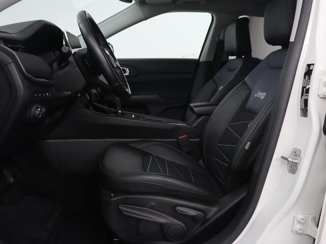 Jeep COMPASS 4xe 240 Plug-in Hybrid Electric S | Stoel & stuurverwarming | Half leder | Camera | Adaptive cruise | Carplay | Keyless | Digital Cockpit | Climate control | PHEV