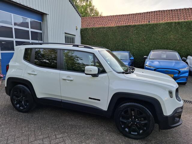 Jeep RENEGADE 1.6 E-torq Night Eagle Longitude GRIJS KENTEKEN LPG 110PK