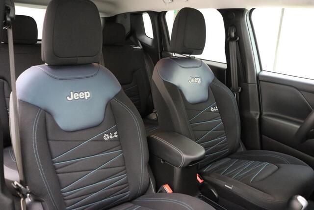 Jeep RENEGADE 1.5T e-Hybrid Upland Automaat | Navigatie | Weinig kilometers | Camera | Climate control | Keyless |Zwart dak | Trekhaak | Lichtmetalen velgen Black