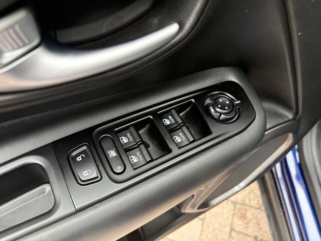 Jeep RENEGADE 1.3T Limited, pano, navi, leder, trekhaak