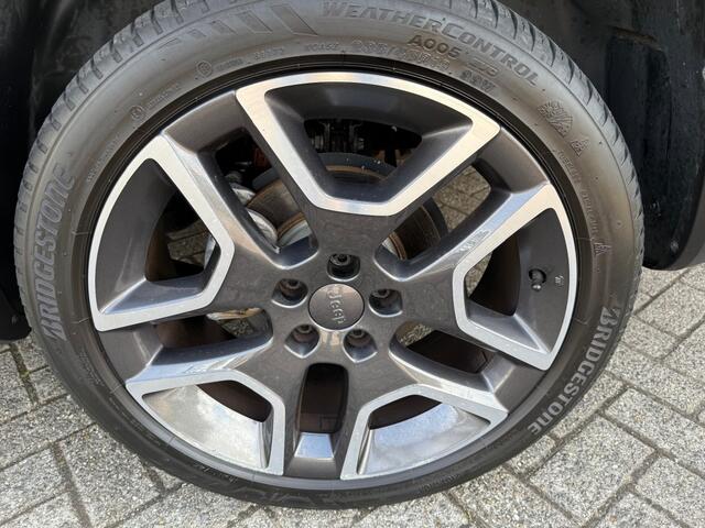 Jeep RENEGADE 1.3T FREEDOM AUTOMAAT NAVI CARPLAY ADAP-CRUISE PDC LMV