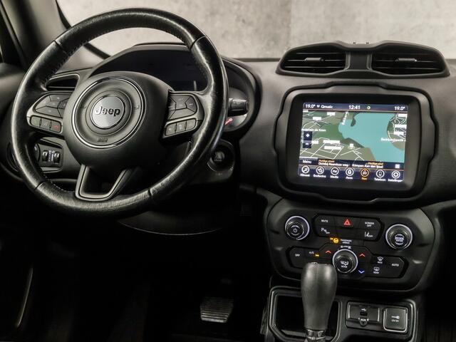 Jeep RENEGADE 1.3T-e Freedom Sport 151Pk Automaat (APPLE CARPLAY, GROOT NAVI, LEDER, CLIMATE, ADAPTIVE CRUISE, SPORTSTOELEN, STUUR/STOELVERWARMING, TREKHAAK, GETINT GLAS, KEYLESS, ZWART HEMEL, NIEUWSTAAT)