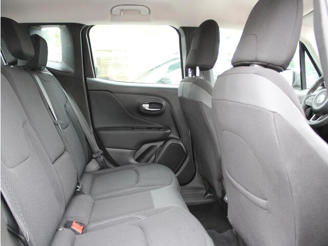 Jeep RENEGADE 1.3T DDCT Limited Automaat | Apple Carplay / Climate / Cruise