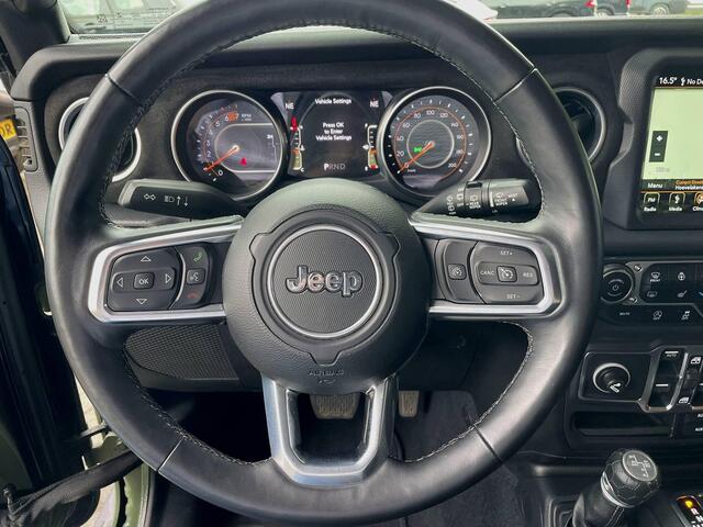 Jeep WRANGLER 2.0T Sterling Geel kenteken | Volleder | Alcantara Dash | Urban LM | Cabriodak | Sportuitlaat | Dikker dan een Brute!