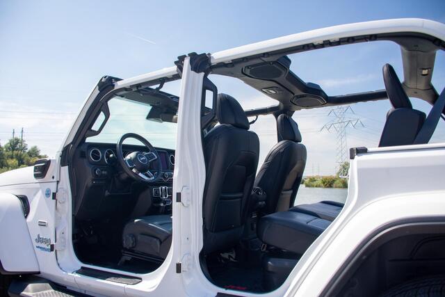 Jeep WRANGLER Unlimited 4xe 380 Sahara | Camera | Leder | Adaptive Cruise | Stoel/stuur verwarm.