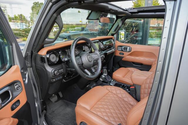 Jeep WRANGLER Unlimited BRUTE Richmond BRUTE Richmond 4x e 380 Sahara |sky view|elek. treeplanken|vintage leather|performance seats|performance uitlaat|individual satin matt|performance pack|parkeercamera|22" lichtmetalen velgen|