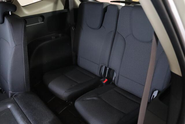 KIA CARENS 1.6 GDi DynamicLine, 7-Persoons, Trekhaak, Navigatie, Bluetooth, Cruise Control