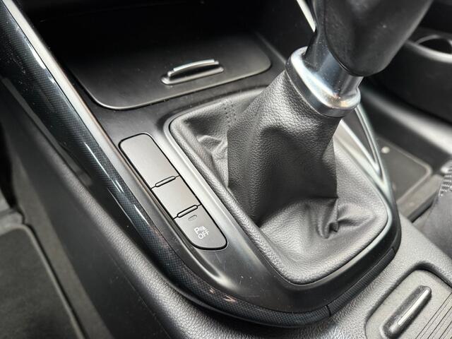 KIA CARENS 1.6 GDi ExecutiveL. NIEUWE APK / TREKHAAK / CAMERA / CRUISE / CL