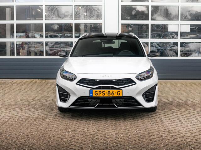 KIA CEE D Ceed Sportswagon 1.5 T-GDi GT-Line Navigatie l Stoel stuurwielverwarming l schuif kanteldak l el. kofferklep l GT-line