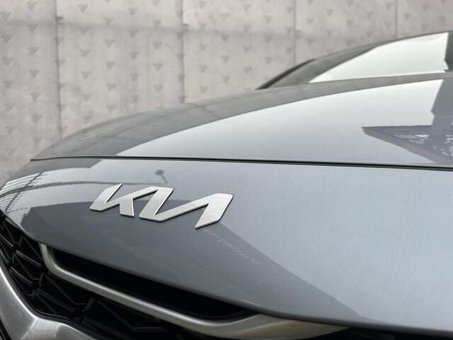 KIA CEE D Ceed 1.5 T-GDi GT-PlusLine Panoramadak | Camera | Navi | Stuur-/Stoelverwarming | Leder/Alcantara | 17" Velgen | Clima | Apple CarPlay/Android Auto | Key-Less | PDC | Cruise | LED |