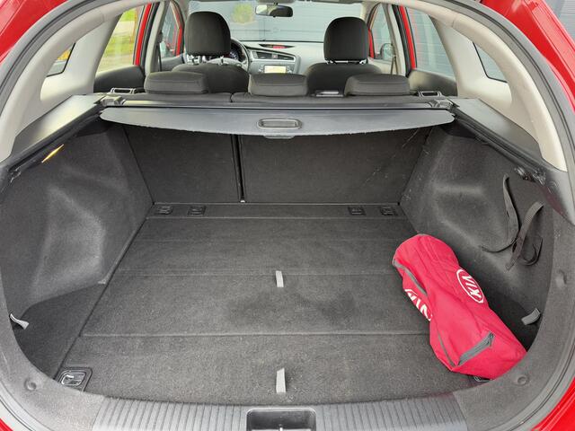 KIA CEE D cee'd 1.0 T-GDi First Edition 2e Eigenaar,Navi,Airco,Cruise,Camera,Trekhaak,LM Velgen,NL Auto,N.A.P,APK Tot 05-2025