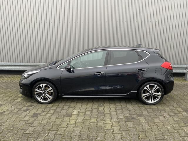 KIA CEE D cee'd 1.0 T-GDi GT-Line Summer Edition 135Dkm.NAP, Clima, Pano, Carplay, Navi, Stoelvw, LED, Cam, CC, PDC, LM, - Inruil Mogelijk -