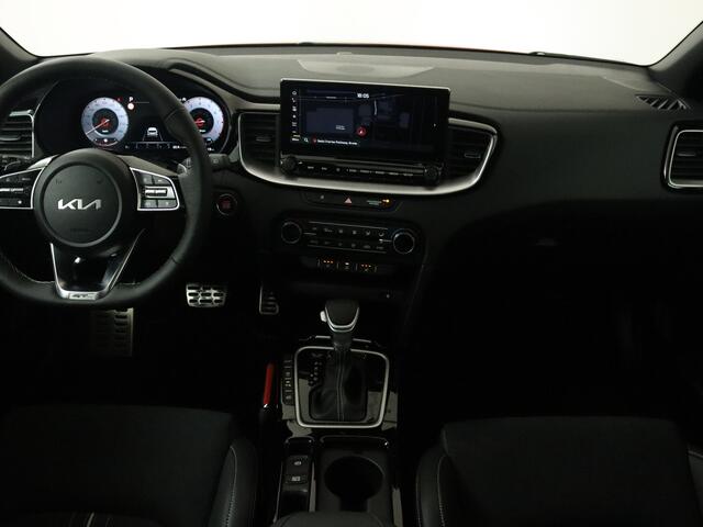 KIA CEE D Ceed 1.5 T-GDi GT-PlusLine | Panoramadak | 18 Inch LM Velgen | Elektrisch verstelbare bestuurdersstoel met geheugen | Beschikbaar per 01-06-2025