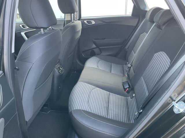 KIA CEE D Ceed Sportswagon 1.5 T-GDi 160pk Automaat DynamicLine Nav/Cam Led Carplay Voll.Onderhouden!