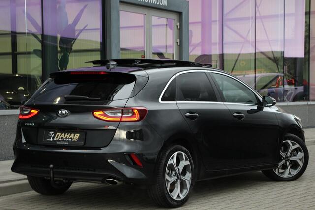 KIA CEE D Ceed 1.4 T-GDi ExecutiveLine | Schuidak | Camera | JBL |