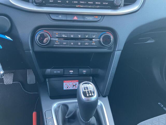 KIA CEE D Ceed Sportswagon 1.0 T-GDi ComfortLine | Sportvelgen | Parkeercamera | Navigatie | All season banden |
